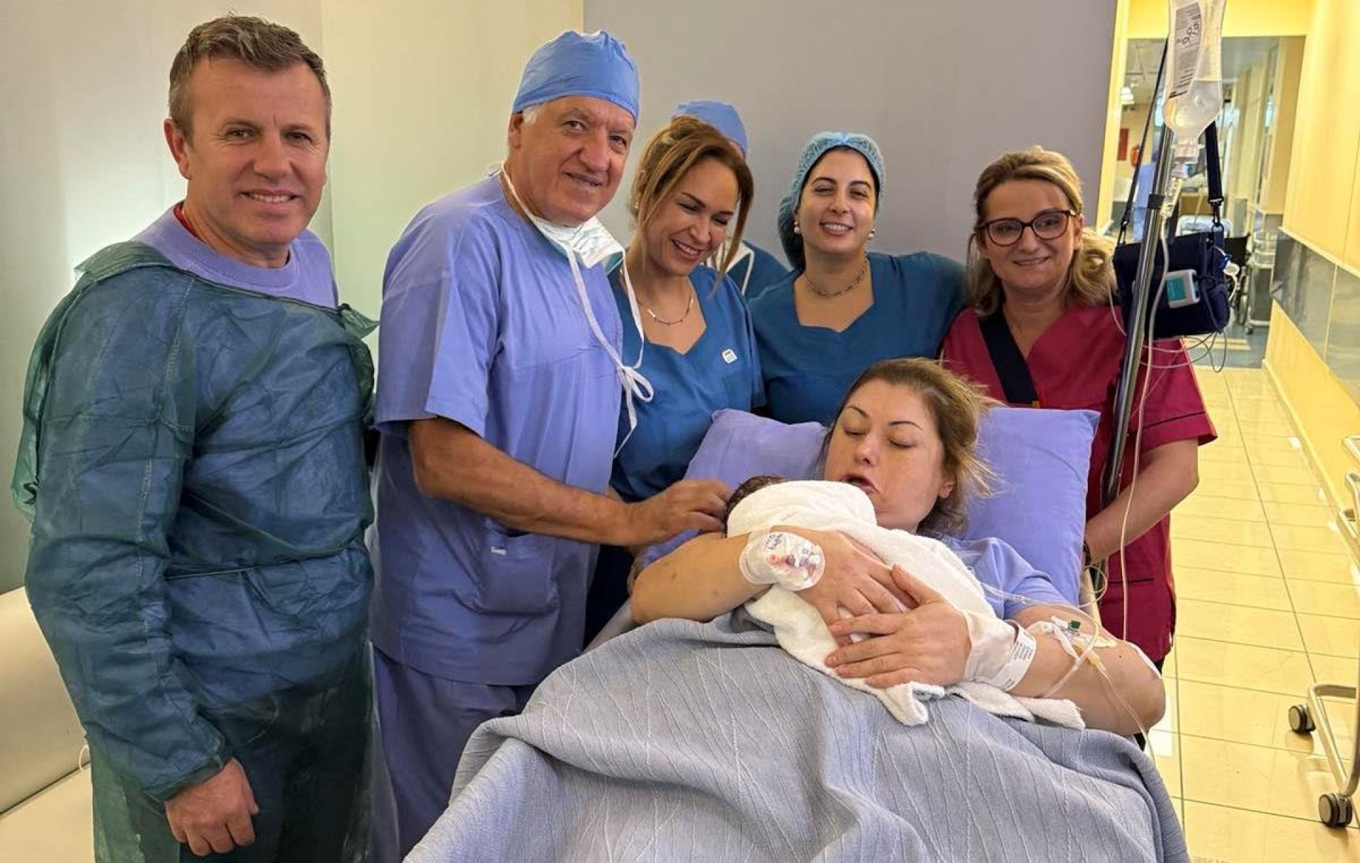 Έ&nu;&alpha; &upsilon;&gamma;&iota;έ&sigmaf; &kappa;&omicron;&rho;&iota;&tau;&sigma;ά&kappa;&iota; &gamma;έ&nu;&nu;&eta;&sigma;&epsilon; &eta; &Epsilon;&iota;&rho;ή&nu;&eta; &Kappa;ό&kappa;&kappa;&alpha; &mu;&epsilon;&tau;ά &alpha;&pi;ό &mu;&epsilon;&tau;&alpha;&mu;ό&sigma;&chi;&epsilon;&upsilon;&sigma;&eta; &omega;&omicron;&theta;&eta;&kappa;&iota;&kappa;&omicron;ύ &iota;&sigma;&tau;&omicron;ύ, &mu;&iota;&alpha; &alpha;&pi;ό &tau;&iota;&sigmaf; 33 &gamma;&upsilon;&nu;&alpha;ί&kappa;&epsilon;&sigmaf; &sigma;&tau;&omicron;&nu; &kappa;ό&sigma;&mu;&omicron; &pi;&omicron;&upsilon; έ&chi;&epsilon;&iota; &epsilon;&pi;&iota;&tau;ύ&chi;&epsilon;&iota; &delta;&epsilon;ύ&tau;&epsilon;&rho;&omicron; &tau;&omicron;&kappa;&epsilon;&tau;ό