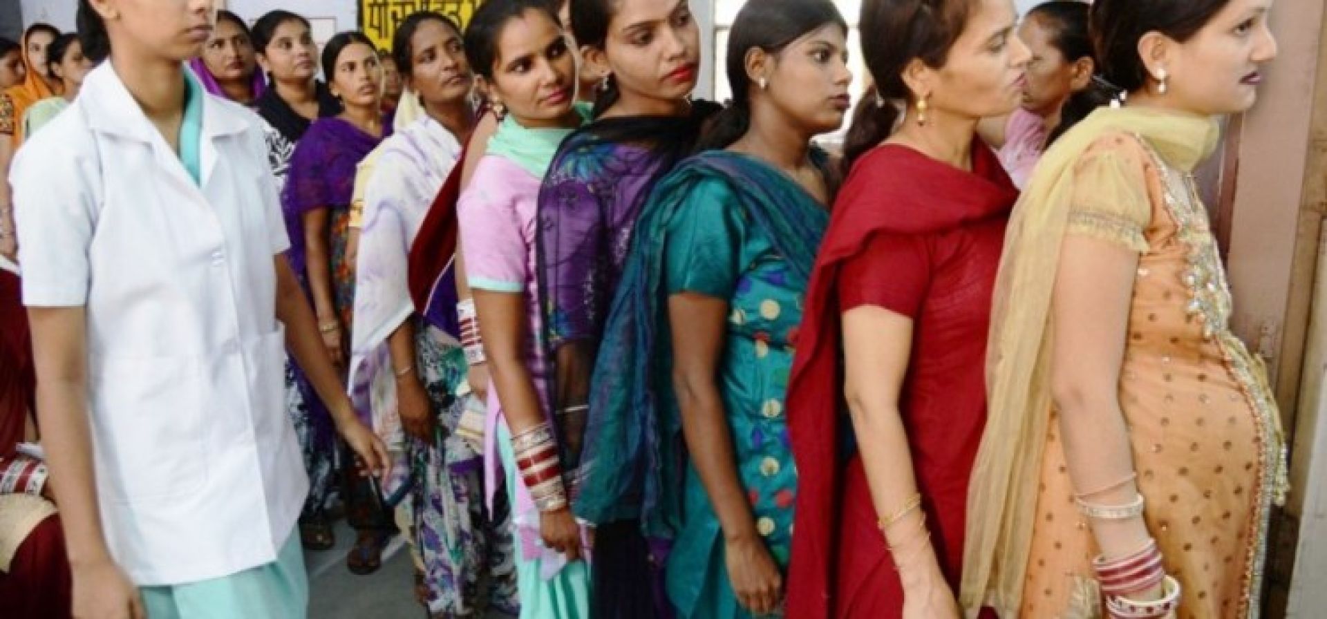 Η Ινδία θα μπορούσε να απαγορεύσει την εμπορευματοποίηση της παρένθετης μητρότητας Η Ινδία θα μπορούσε να απαγορεύσει την εμπορευματοποίηση της παρένθετης μητρότητας